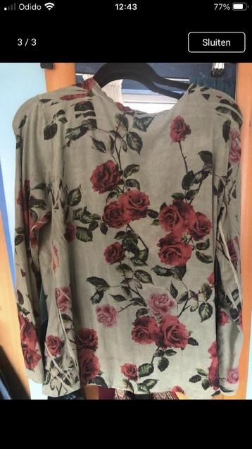 mooi groen shirtje met rozen Funky Staff 40/42 zgan beschikbaar voor biedingen