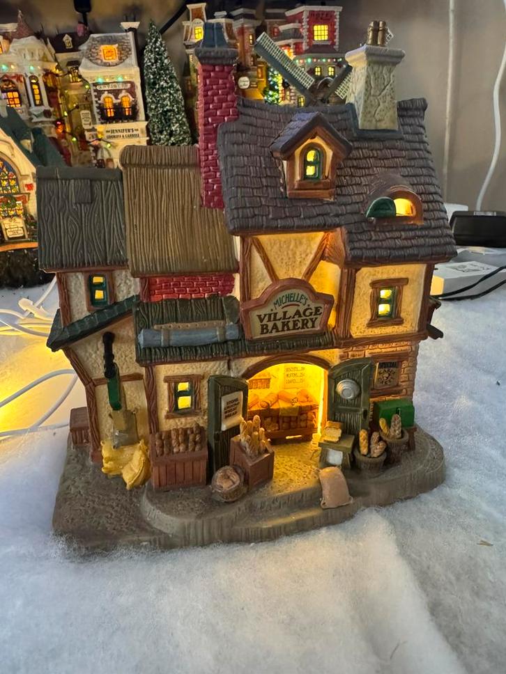 Lemax bakkerij in incl doos 2011 Michelle's Village Bakery, Diversen, Kerst, Zo goed als nieuw, Ophalen