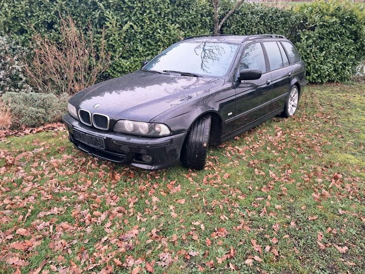 Bmw E39 M530 diesel bj 2002, Auto's, BMW, Particulier, 5-Serie, Diesel, Automaat, Zwart, Zwart, Leder, Achterwielaandrijving, Ophalen