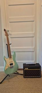 JET Guitars JS-400 (linkshandig) + VOX versterker, Met versterker, Zo goed als nieuw, Solid body, Ophalen