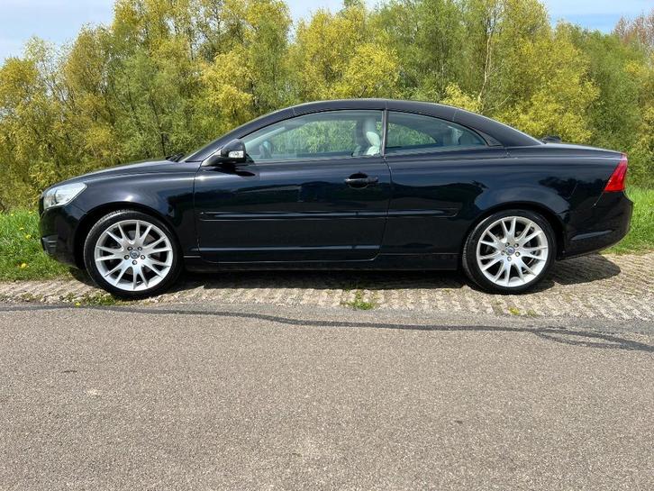 Volvo C70 2.4i Summum 2010 Zwart metallic met wit leer, Auto's, Volvo, Particulier, C70, Adaptieve lichten, Airconditioning, Bluetooth