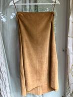 DKNY suede rok, Ophalen of Verzenden, Zo goed als nieuw, Maat 36 (S), Onder de knie