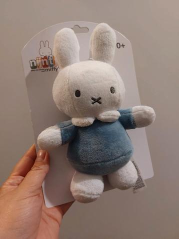 Nijntje Miffy Tiamo knuffel rammelaar - Nieuw beschikbaar voor biedingen