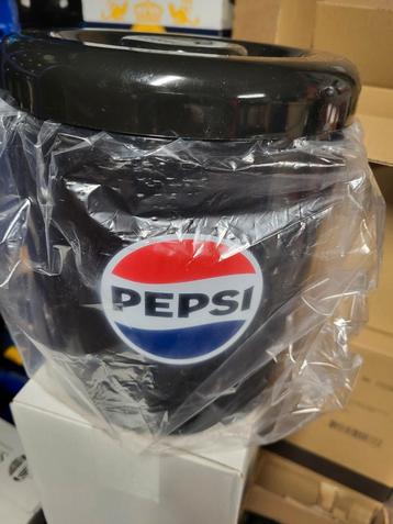PEPSI COLA IJS EMMER NIEUW beschikbaar voor biedingen