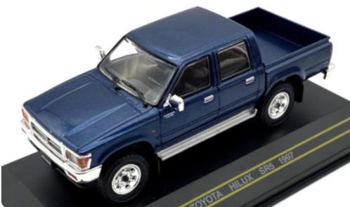 Toyota Hilux SR 1997 Blauw Schaal 1:43 First:43 Ref. F43-131, Hobby en Vrije tijd, Modelauto's | 1:43, Nieuw, Auto, Overige merken