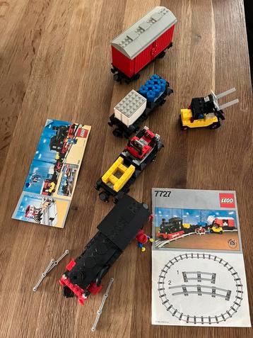 Lego 12 volt 12v treinset 7727 met wagons, zonder motor beschikbaar voor biedingen