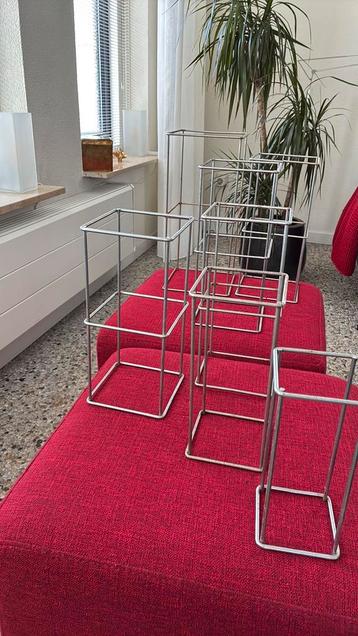 Etagère/etalage verhogers beschikbaar voor biedingen