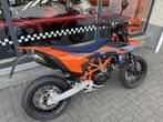 KTM 690 SMC R 2026, Bedrijf, SuperMoto