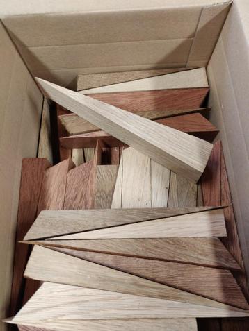 houten wiggen 50 stuks  beschikbaar voor biedingen
