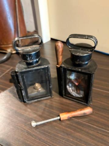 Vintage Olielampjes met Lont - Set van 2 beschikbaar voor biedingen