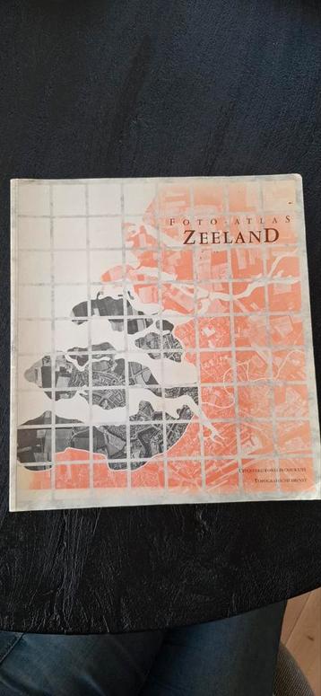 Foto atlas van Zeeland  beschikbaar voor biedingen