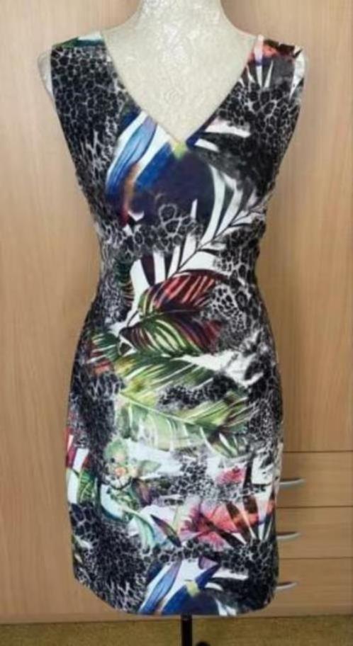 Realize jurk maat M [nr1], Kleding | Dames, Jurken, Zo goed als nieuw, Maat 38/40 (M), Overige kleuren, Knielengte, Ophalen of Verzenden
