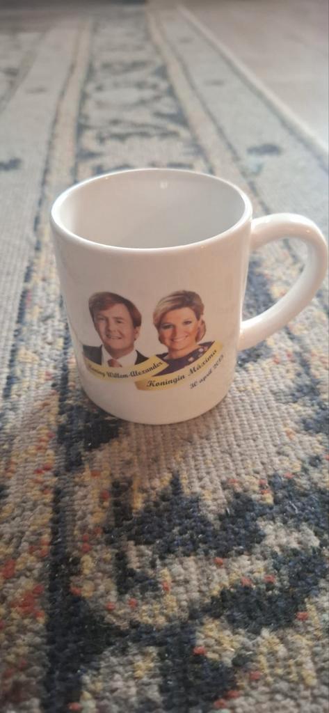 Koningsdag Beker Willem-Alexander Kroning, Huis en Inrichting, Keuken | Servies, Gebruikt, Overige typen, Overige stijlen, Keramiek