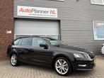 Skoda Octavia Combi 1.5 TSI Greentech Edition! 1e Eigen.!, 4 cilinders, 150 pk, Leder en Stof, Zwart