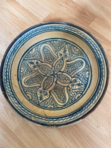 Antieke Aardewerk Schaal met Blauw Decor - Beschadigd, Charm beschikbaar voor biedingen