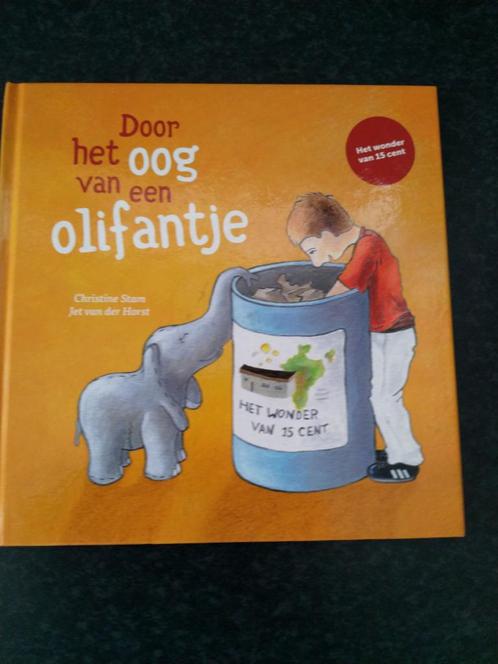 Christine Stam - Door het oog van een olifantje, Boeken, Kinderboeken | Kleuters, Zo goed als nieuw, Sprookjes, 4 jaar, Jongen of Meisje