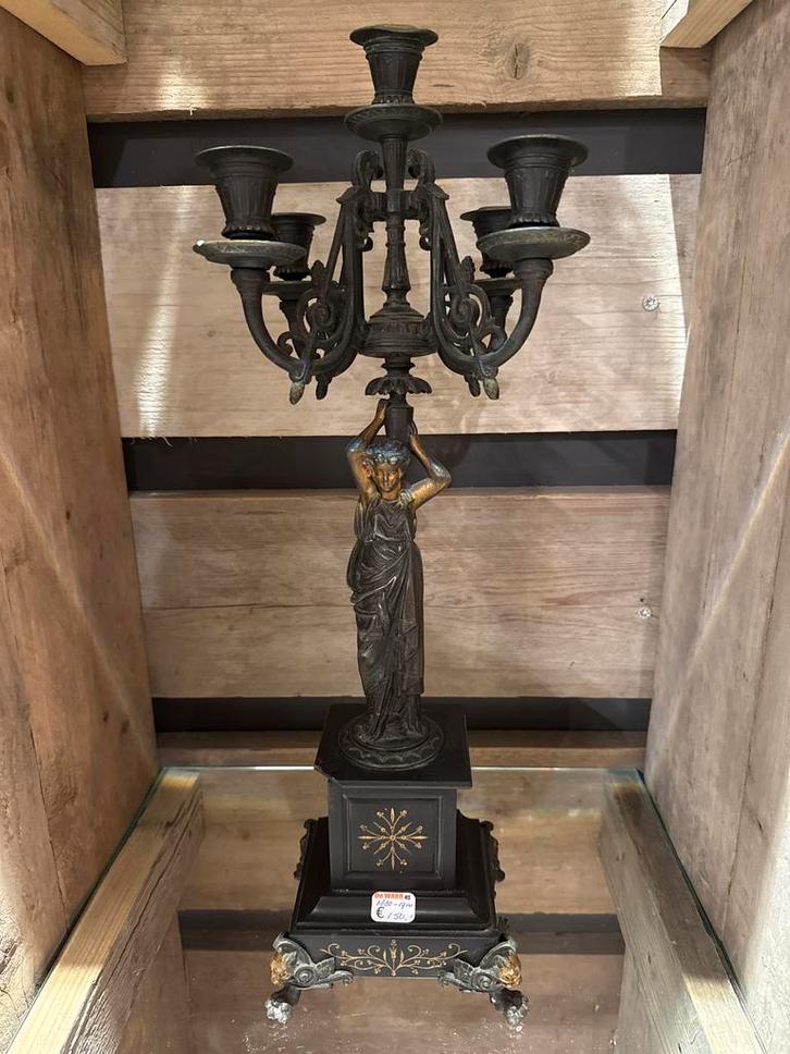 Bronzen Kandelaber met Figuur, Antiek en Kunst, Antiek | Kandelaars, Koper of Brons, Ophalen of Verzenden