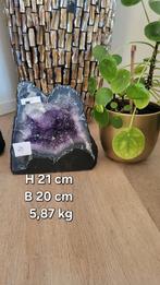 Leuke amethist geode Brazilië hartvormig, Verzamelen, Mineralen en Fossielen, Ophalen of Verzenden, Mineraal