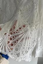 Witte blouse met kanten details maat 48/50, Kleding | Dames, Blouses en Tunieken, Ophalen of Verzenden, Zo goed als nieuw, Maat 46/48 (XL) of groter
