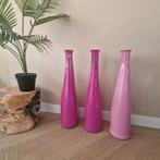 Set 3 mooie nieuwe hoge vazen Blues Glossy roze glas 80cm, Ophalen, Nieuw, Overige kleuren, Glas