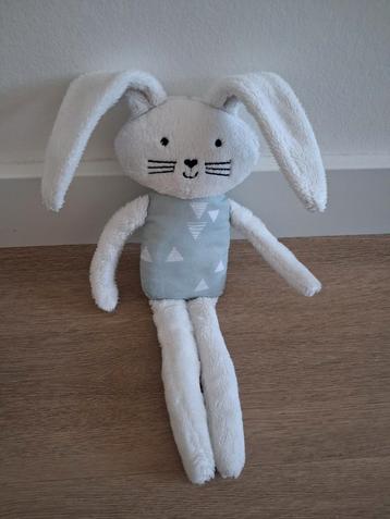 Knuffel Hema konijn wit blauw grijs lange benen K9571 beschikbaar voor biedingen