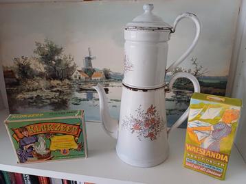 Vintage Koffiepot met Roosmotief beschikbaar voor biedingen
