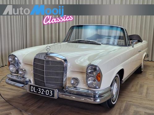 Mercedes-Benz 200-serie 220 SE W111 Cabriolet / 4-Speed Manu, Auto's, Oldtimers, Bedrijf, Te koop, Lederen bekleding, Open dak