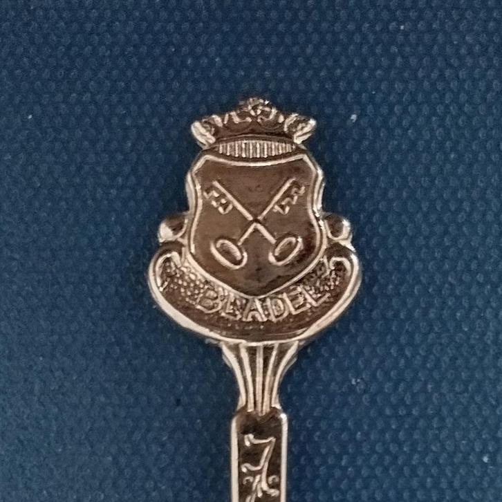 verzilverd lepeltje wapen Bladel (P paardenhoofd R), Antiek en Kunst, Antiek | Bestek, Ophalen of Verzenden