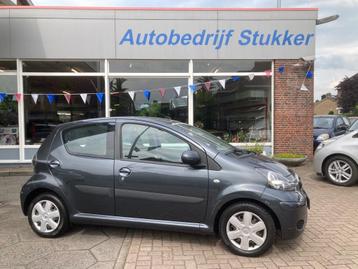 Toyota AYGO 1.0 VVT-i MMT Navigator Automaat Airco 5 Drs. beschikbaar voor biedingen