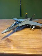 F18f Super Hornet 1:48 - Gebouwd Model, Hobby en Vrije tijd, Modelbouw | Vliegtuigen en Helikopters, Overige merken, Gebruikt