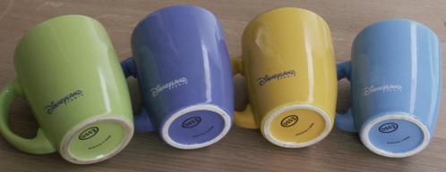4 Disneyland bekers Mickey, Goofy, Pinokkio en Pluto, Verzamelen, Disney, Nieuw, Servies, Goofy of Pluto, Ophalen of Verzenden