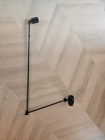 Plafondlamp met knikarm – design voor een spotprijs!   beschikbaar voor biedingen