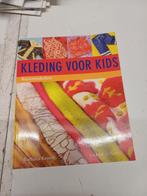 Partij kleding patronen en 2x boek / 337, Hobby en Vrije tijd, Kledingpatronen, Ophalen of Verzenden, Zo goed als nieuw, Kind