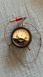 Voltmeter, Ophalen
