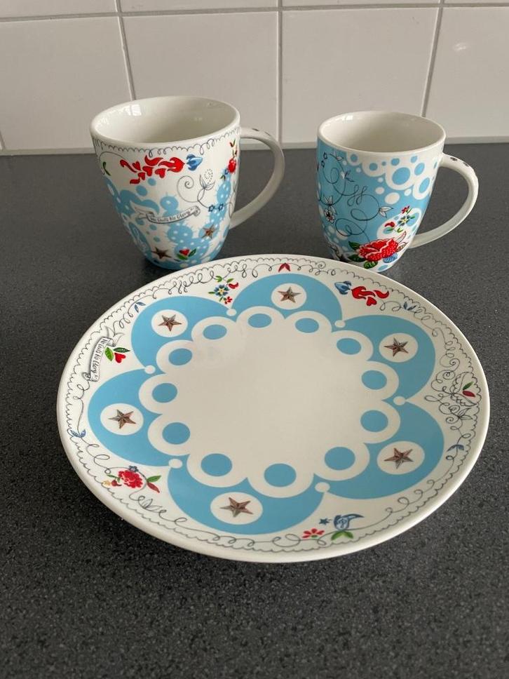 Poekie No Guts No Glory 1 grote en 1 kleine mok en 1 bord, Huis en Inrichting, Keuken | Servies, Zo goed als nieuw, Overige typen