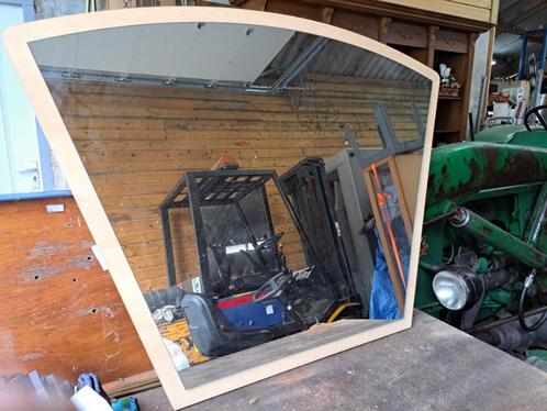 spiegel, Huis en Inrichting, Woonaccessoires | Spiegels, Zo goed als nieuw, 75 tot 100 cm, Minder dan 100 cm, Overige vormen, Ophalen