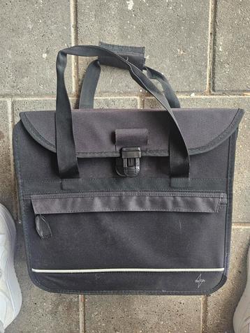 Voltano Fietstas - Zwart - Waterdicht beschikbaar voor biedingen