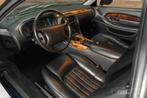 Aston-Martin DB7 Coupe | Handgeschakeld | Antrim Blue | 1999, Achterwielaandrijving, Zwart, Blauw, 340 pk