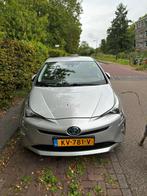 Toyota Prius 1.8 Full Hybrid 122PK Aut 2016 Grijs, Auto's, Toyota, 65 €/maand, Stof, 725 kg, Zwart