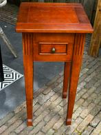 Mooi kwaliteit solide bijzettafel, Ophalen, 75 cm of meer, 60 cm of meer, Rechthoekig