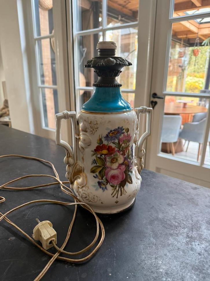 Antieke porseleinen lampenvoet, Antiek en Kunst, Antiek | Lampen, Ophalen of Verzenden