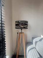 Moderne Vloerlamp Hout & Metaal, Huis en Inrichting, Ophalen of Verzenden, Zo goed als nieuw, Hout, 100 tot 150 cm
