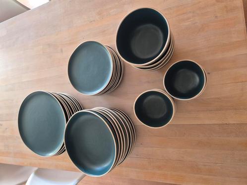 Gezocht: Xenos Havana Petrol servies (vooral ontbijtborden), Huis en Inrichting, Keuken | Servies, Zo goed als nieuw, Bord(en)