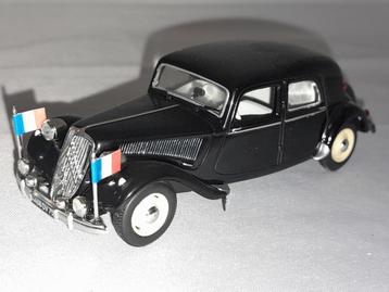 Citroën Traction 15six General de Gaulle 1:43 van Eligor beschikbaar voor biedingen