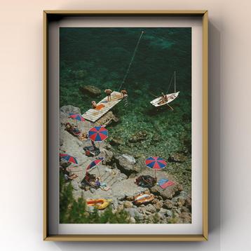 1x Slim Aarons – “Positano Beach” (1979) – Fine Art Print beschikbaar voor biedingen