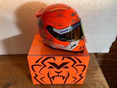 ✅ Max Verstappen 1:2 helm 2019 België Fanshop Red Bull RB15, Verzamelen, Automerken, Motoren en Formule 1, Nieuw, Formule 1, Ophalen of Verzenden