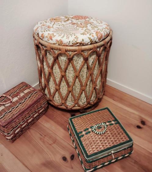 Vintage rotan naaimand/poef, Huis en Inrichting, Woonaccessoires | Overige, Gebruikt, Ophalen of Verzenden