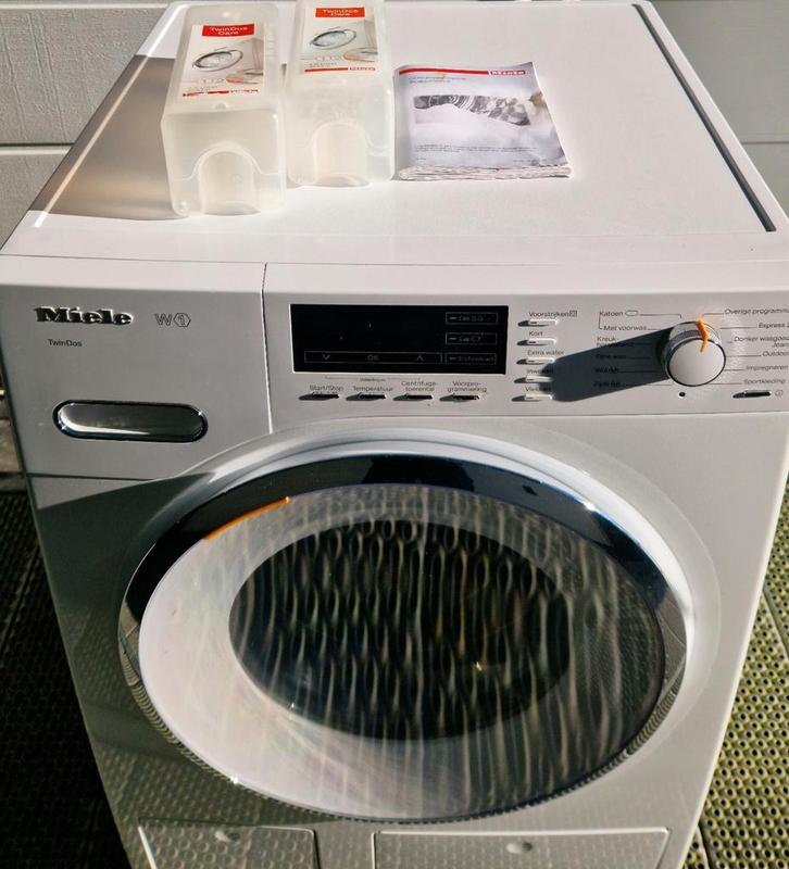 Miele W1 Wasmachine - TwinDos - 8kg - 1600 toeren (Model WMG, Witgoed en Apparatuur, Wasmachines, Zo goed als nieuw, 8 tot 10 kg