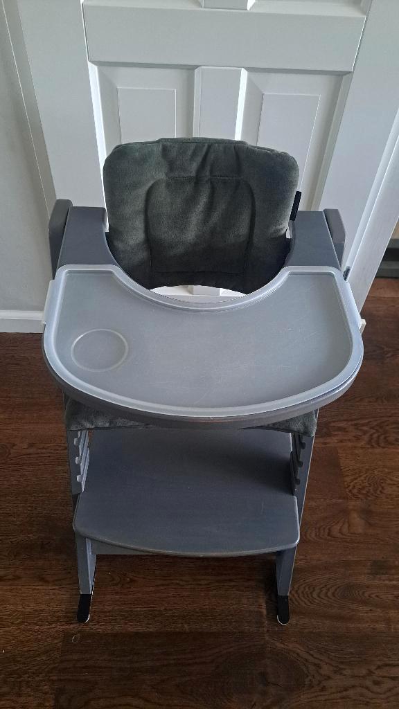 Kidsmill meegroeistoel, Kinderen en Baby's, Kinderstoelen, Zo goed als nieuw, Meegroeistoel, Aanschuifbaar, Afneembaar eetblad