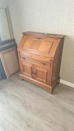 Seniorenbed, dressoir, 3-zits bank en secretaire, Ophalen